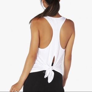 Beyond Yoga Draw the line tank